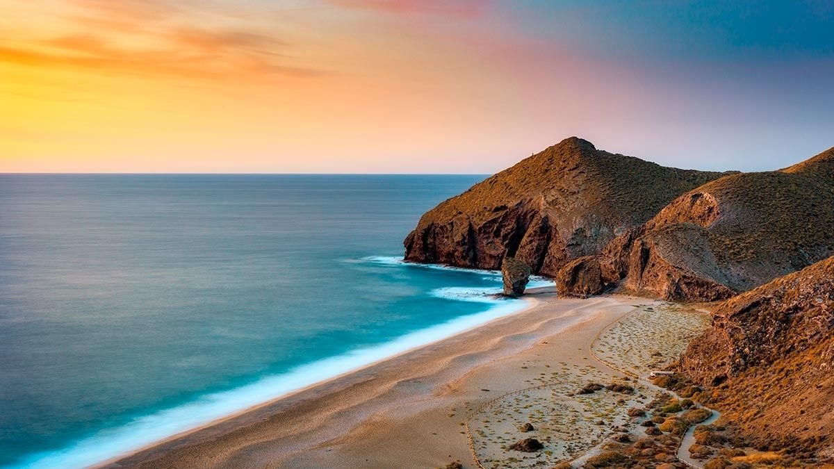 Las mejores playas de Cabo de Gata para disfrutar del verano