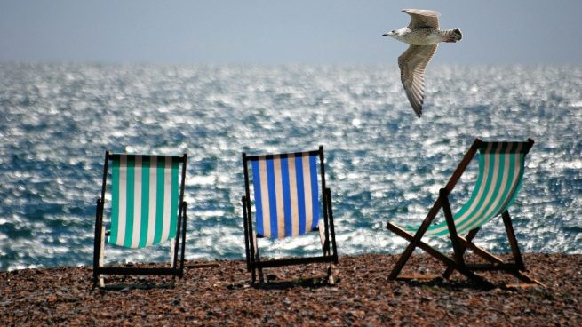 ¿Se puede fumar en la playa en Andalucía según la nueva normativa?