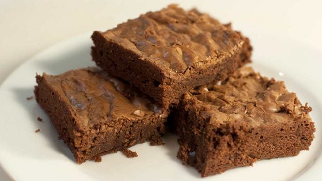 Brownie de boniato y dátiles