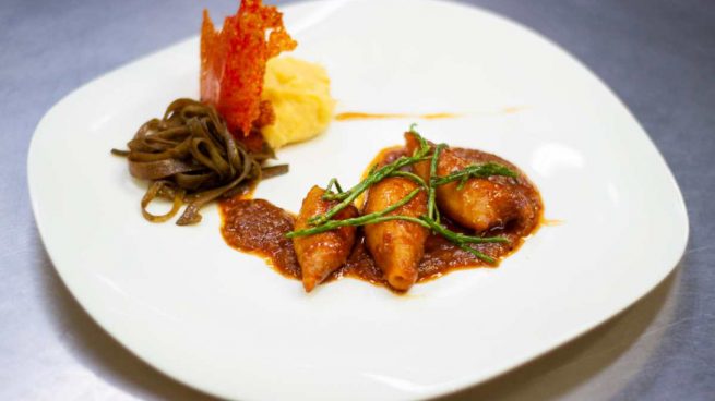 Chiripones con curry y puré de patatas