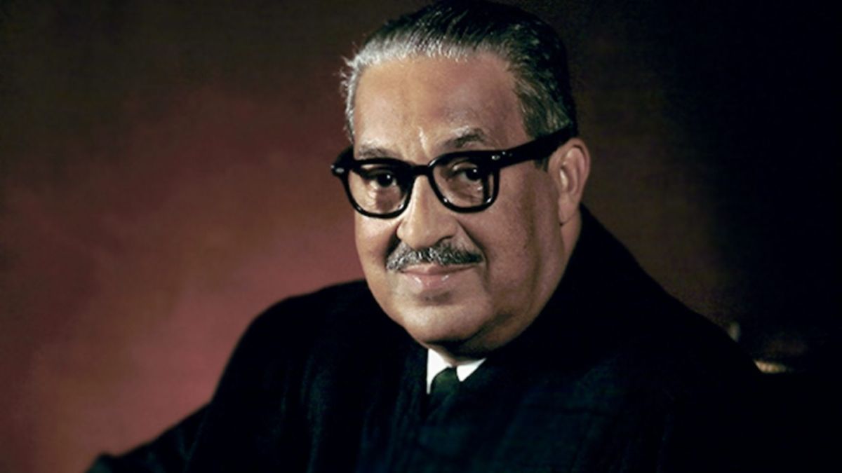 El 30 de agosto de 1967 Thurgood Marshall se convierte en el primer juez del Tribunal Supremo afroamericano