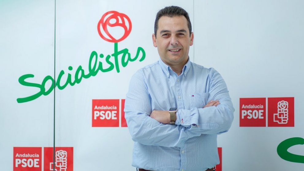 El alcalde de Casariche, Basilio Carrión (PSOE).