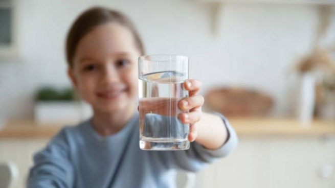 evitar deshidratación niños