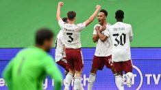 Aubameyang celebra su tanto ante el Liverpool. (Getty)