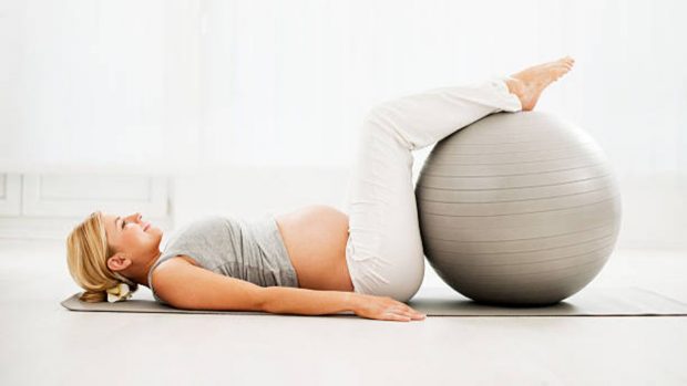 ejercicios fitball embarazo