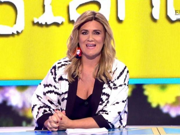 Carlota Corredera con los pendientes de Rocío Jurado