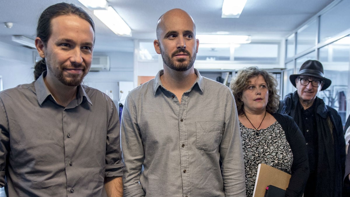 Nacho Álvarez (2d), junto a Pablo Iglesias, Nuria Alonso y Vicenç Navarro. (Foto: Podemos)