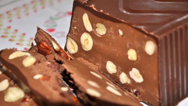 Torrone dei morti: delicioso turrón napolitano de chocolate y avellanas
