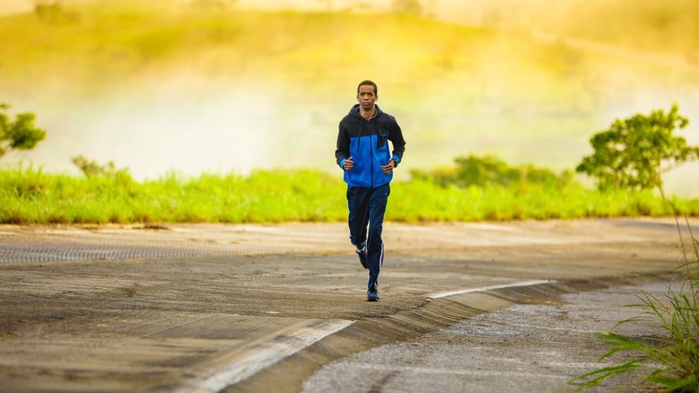 5 reglas básicas que tener en cuenta antes de salir a correr