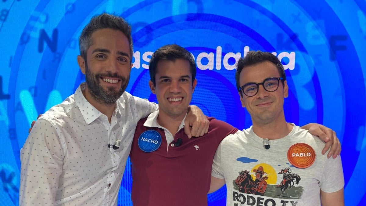 Nacho junto a Pablo y Roberto Leal en ‘Pasapalabra’