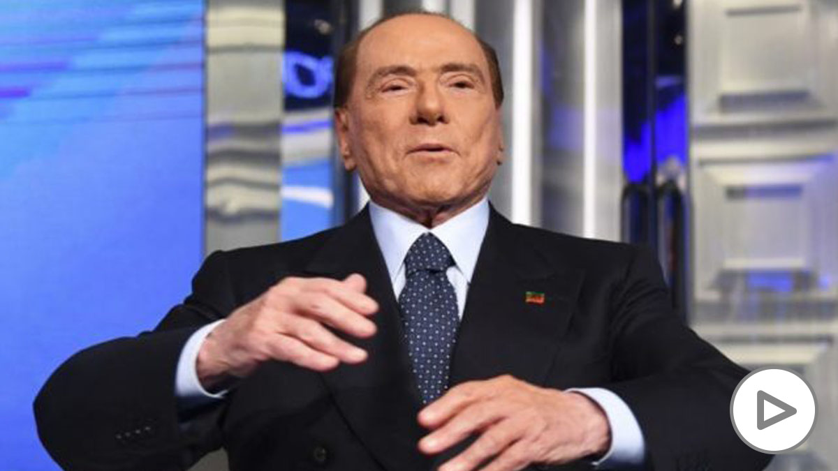 Berlusconi entra en una «fase delicada», aunque responde bien al tratamiento para el coronavirus
