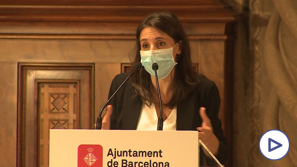 La ministra de Igualdad, Irene Montero, durante una intervención en el Ayuntamiento de Barcelona.