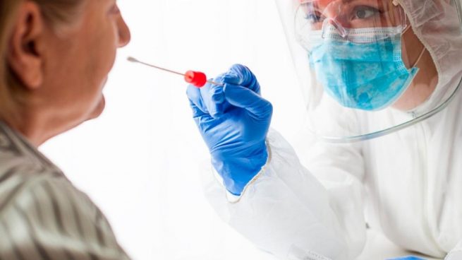 Según datos aportados por la Consejería de Salud y Familias de la Junta de Andalucía, en las últimas 24 horas se han registrado 680 nuevos casos de coronavirus en la comunidad autónoma