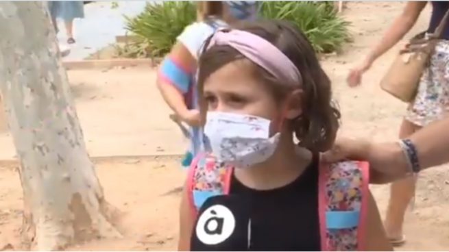 Twitter: La opinión de una niña sobre llevar mascarillas al cole: “Es mejor que morirse”