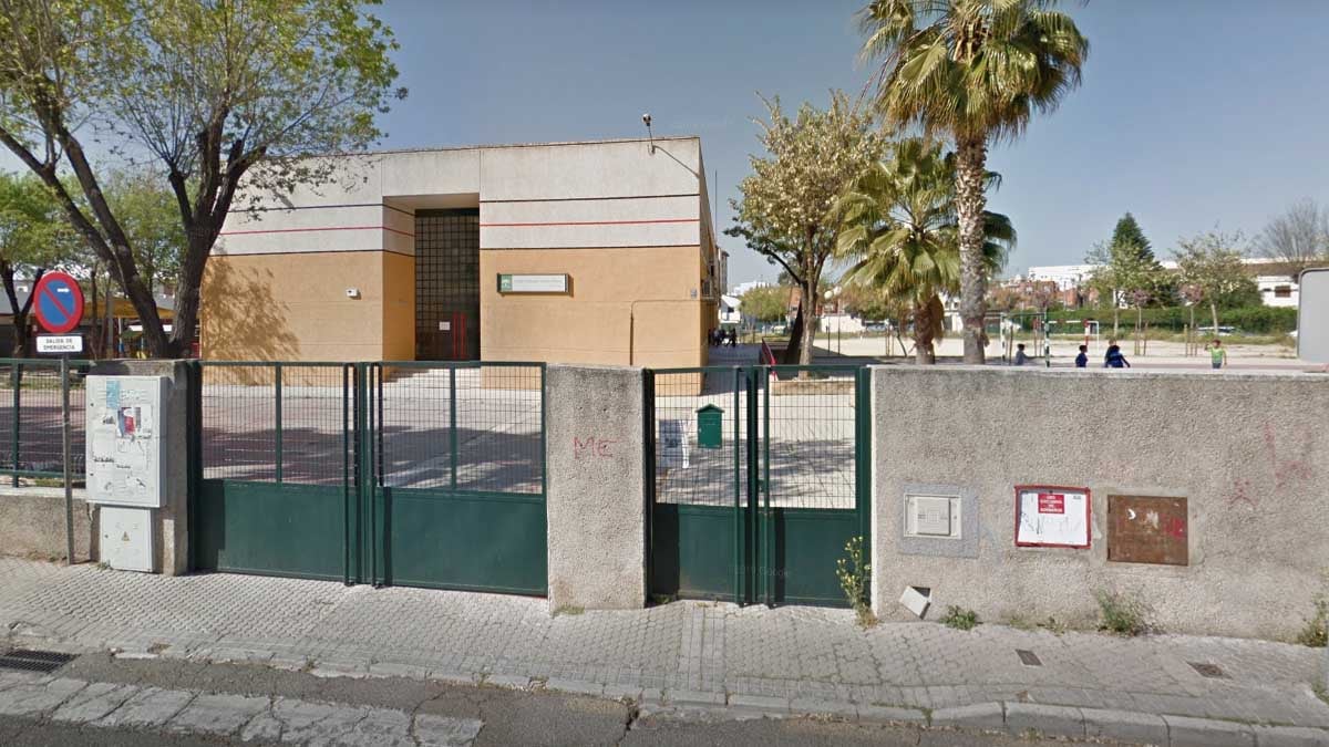 Colegio de Educación Infantil y Primaria (CEIP) ‘Santa Clara’, ubicado en el barrio sevillano del mismo nombre,