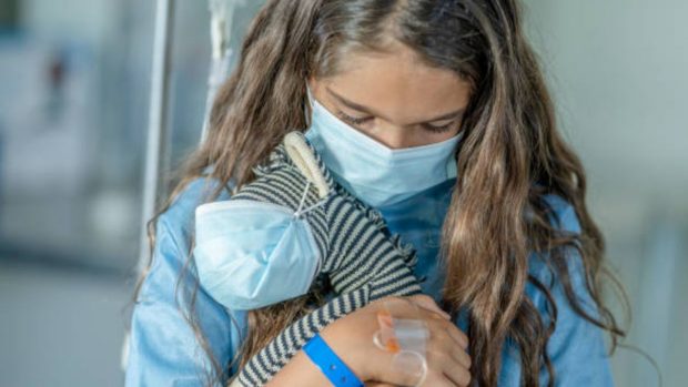 Coronavirus: la terapia con plasma es segura para los niños