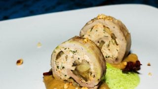 Rollitos de pavo con champiñones al vino