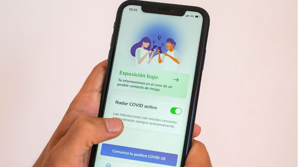 ‘Radar Covid’, la app oficial en España que rastrea los positivos por coronavirus.