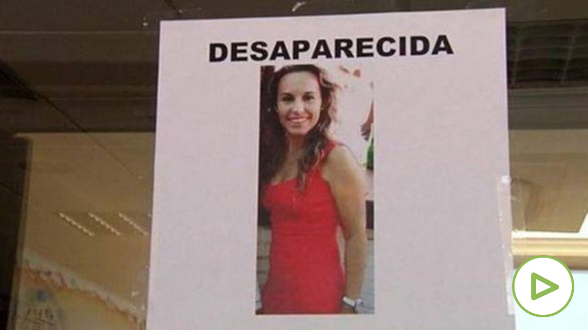 Cartel de la desaparición de Manuela Chavero.