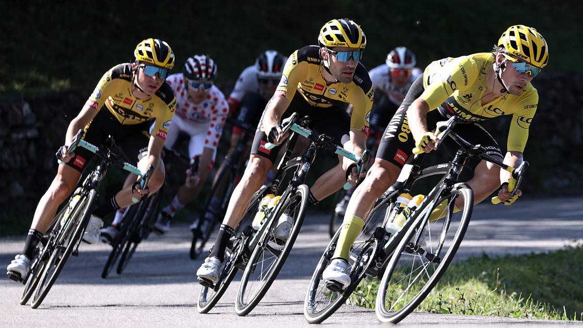 Primoz Roglic durante la etapa 19 del Tour de Francia. (AFP)