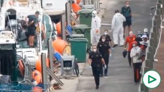 Así quedan en libertad los cientos de inmigrantes ilegales que llegan a Andalucía cada semana.