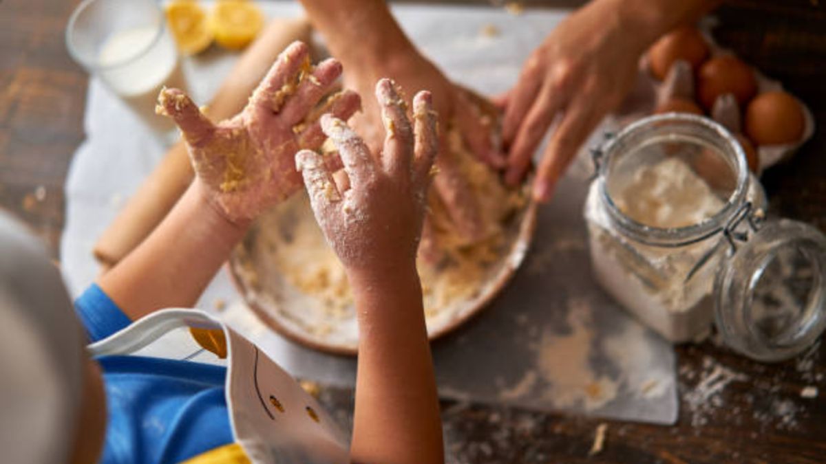 Descubre cómo cocinar puede ser una gran actividad para los niños