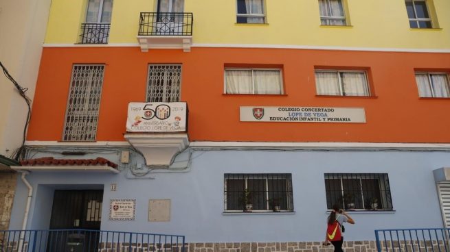 Varios casos de coronavirus obligan a cerrar por completo el colegio Lope de Vega de Málaga