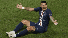Di María se lamenta tras una acción en un partido con el PSG (AFP)