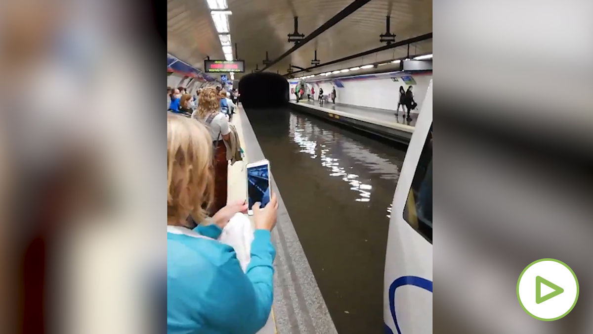 La lluvia y las inuncadiones cierran varias íneas del Metro de Madrid