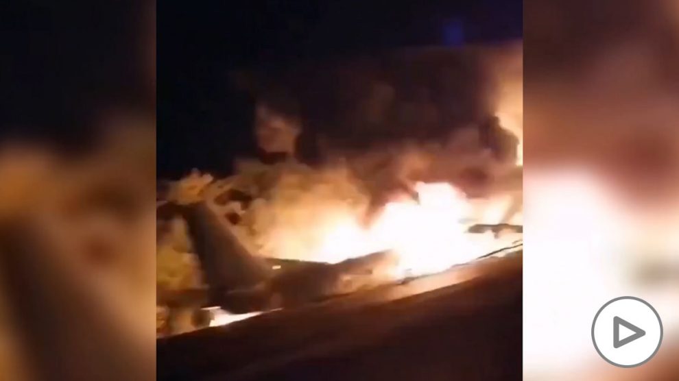 Al menos veinte muertos en Ucrania tras estrellarse un avión militar