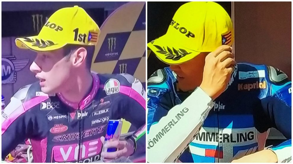La estelada en las gorras de Dunlop en el Gran Premio de Catalunya.