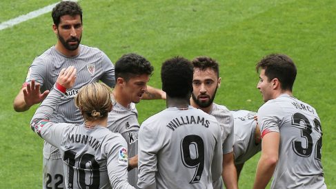 El Athletic Club venció al Eibar en Ipurúa. (EFE)
