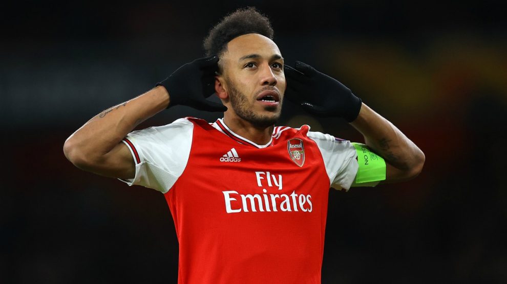 Aubameyang celebra un gol con el Arsenal. (Getty)