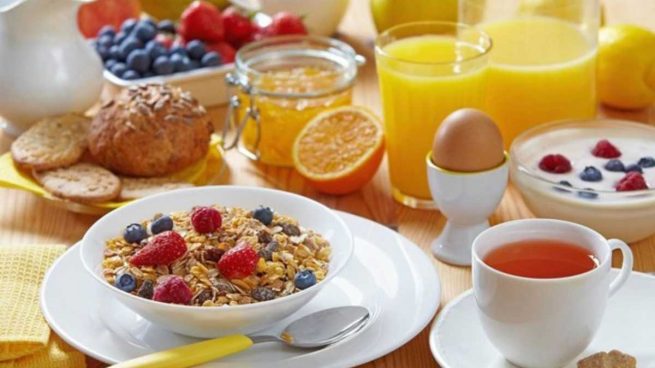 Receta de desayunos saludables y saciantes para evitar comer entre horas