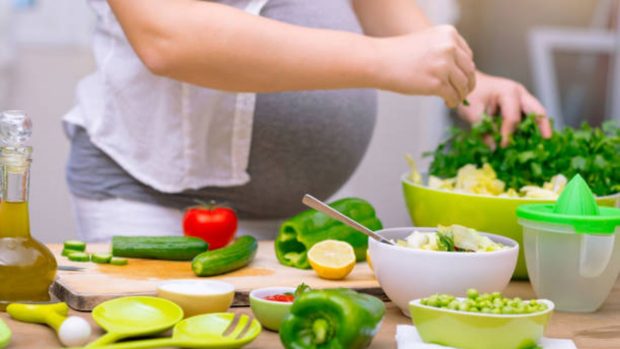 Cena durante el embarazo: Ideas y cuáles son los mejores alimentos
