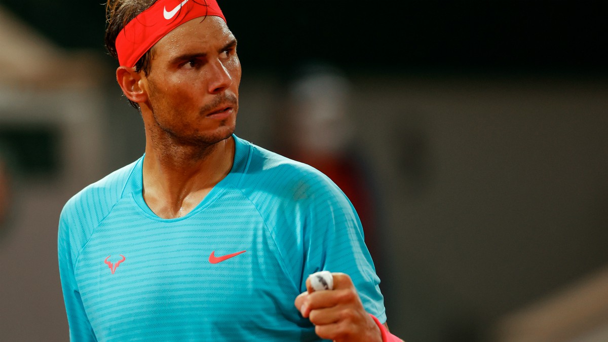 Rafa Nadal celebra un punto en Roland Garros. (AFP)