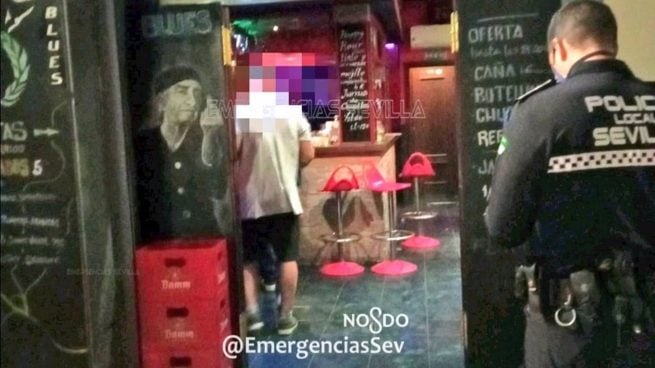 Desalojado un local en Sevilla con 46 personas en 30 metros cuadrados