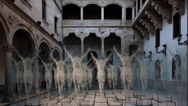 El artista Gonzalo Borondo exhibe por primera vez en España su admirada instalación “Non Plus Ultra”