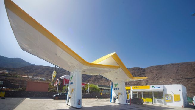 La energética Disa da otro paso en su expansión y compra las gasolineras de Petrobras en Uruguay