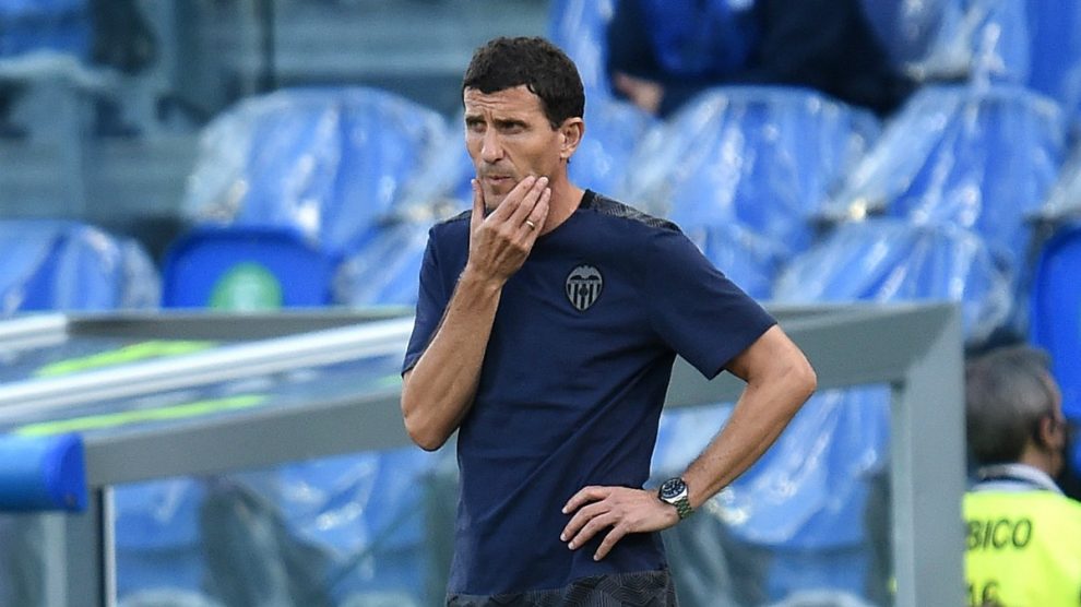 Javi Gracia durante un partido con el Valencia. (Getty)