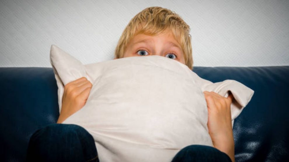 ¿Debería Dejar A Mi Hijo Ver Películas De Terror?