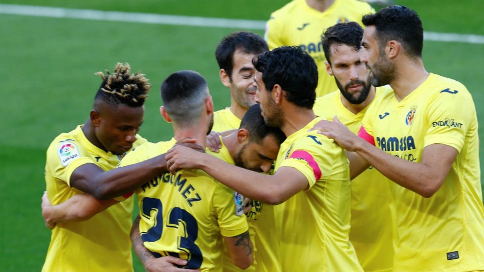 Los jugadores del Villarreal celebran un gol. (EFE)