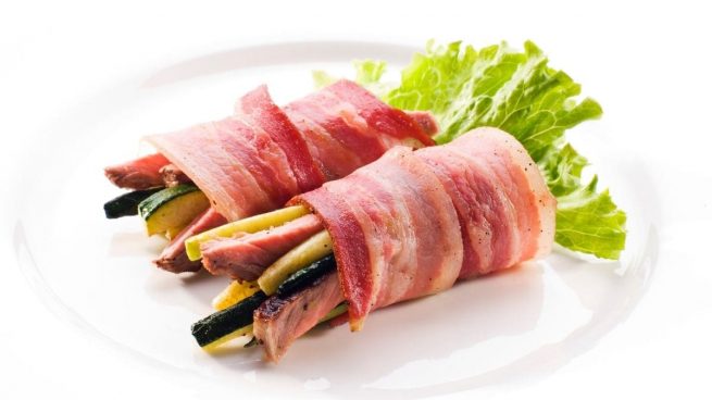 rollitos de bacon