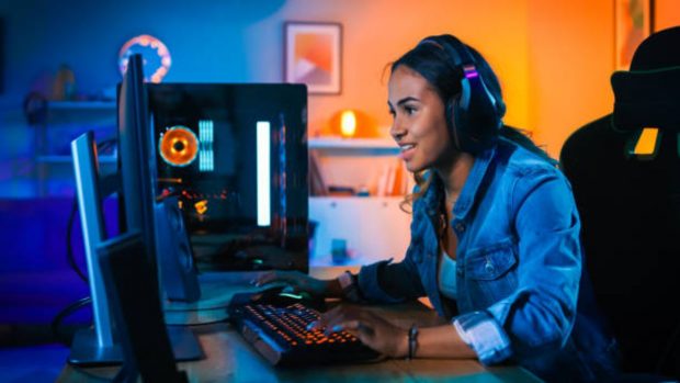 Un nuevo estudio revela que los niños que juegan videojuegos tienen una función cerebral mejorada cuando son adultos