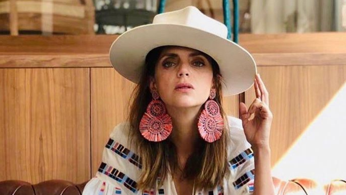 Instagram: Macarena Gómez se alarga la nariz para poder oler mejor