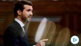El líder del PP, Pablo Casado, durante su intervención en la segunda sesión del debate de moción de censura presentada por Vox, este jueves en el Congreso.