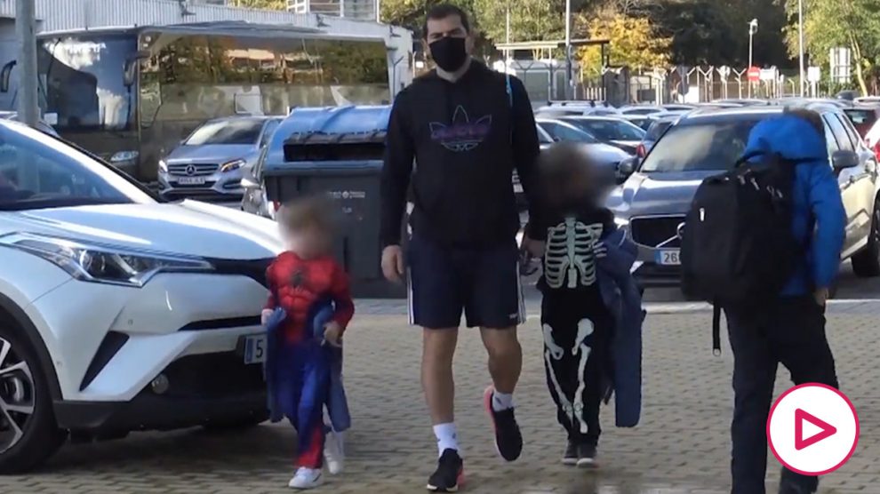 Iker Casillas y sus hijos