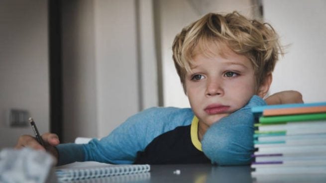 niños estudiar