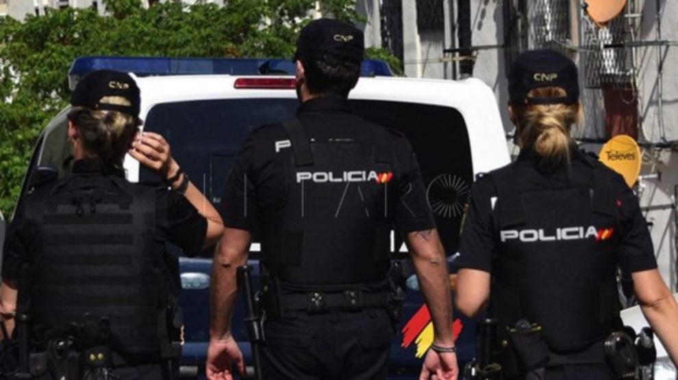 Agentes de la Policía Nacional.