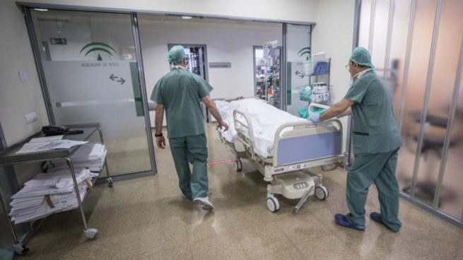 Andalucía suma 68 muertes y 4.737 casos positivos, superando por primera vez los 500 ingresos en UCI